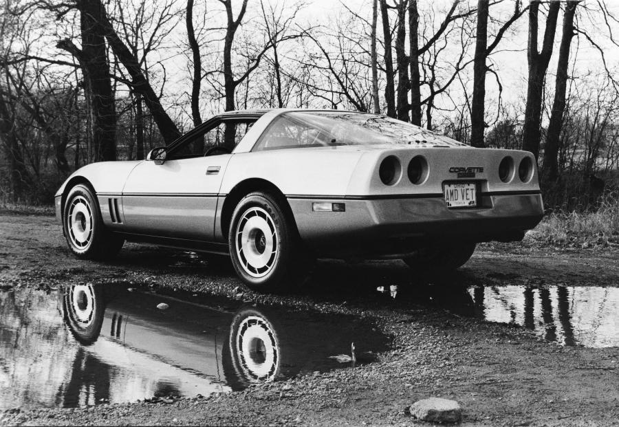  Chevrolet Corvette 1984 года  (фото 6 из 7)